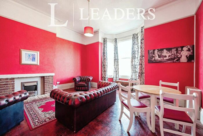 1 Bedroom Flat To Rent In Yarborough Road, Southsea, PO5