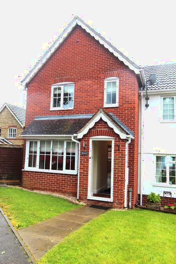 3 Bedroom Semi Detached House To Rent In Birch Drive, Halstead, CO9