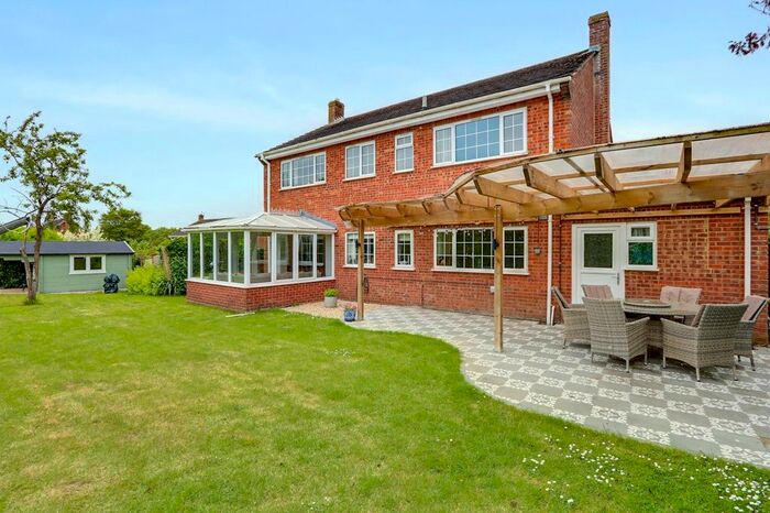 4 Bedroom Detached House For Sale In Northwood Green, Westbury-On-Severn, Gloucestershire., GL14