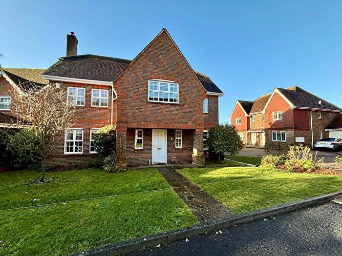 4 Bedroom Detached House For Sale In Night Owls, Greenham, RG19