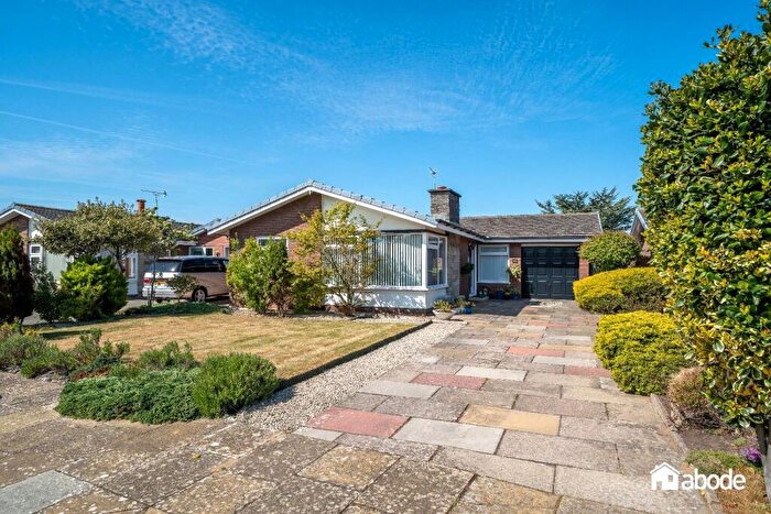 3 Bedroom Detached Bungalow For Sale In Alderdale Avenue, Ainsdale, PR8