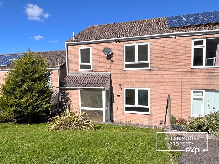 3 Bedroom Semi-Detached House For Sale In Broom Hill, Saltash, Cornwall, PL12