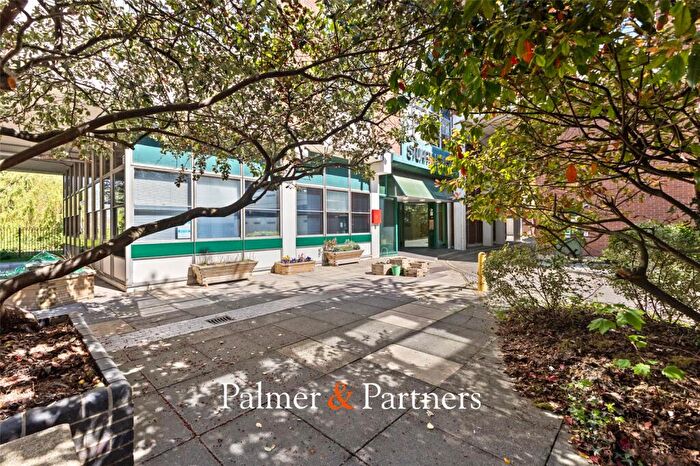 2 Bedroom Apartment For Sale In St. Peters Street, Colchester, Essex, CO1