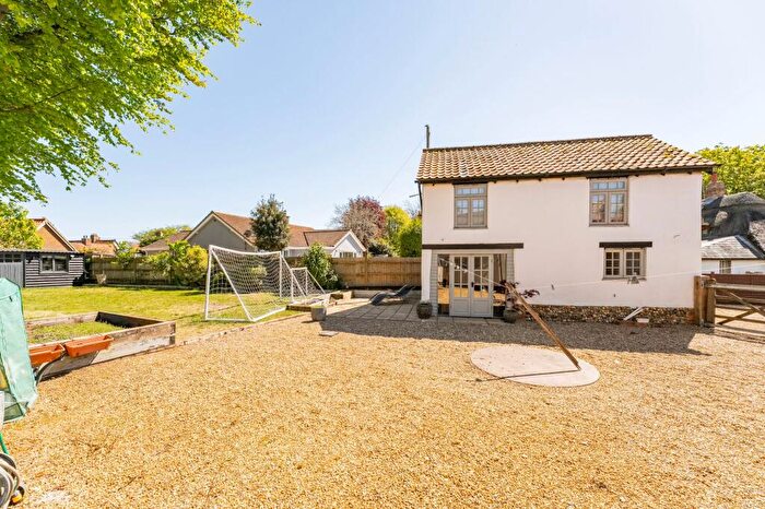 4 Bedroom Semi Detached House For Sale In Watton Road, Great Hockham, IP24
