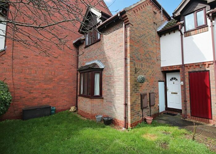 2 Bedroom House For Sale In Carvers Croft, Woolmer Green, Knebworth, SG3