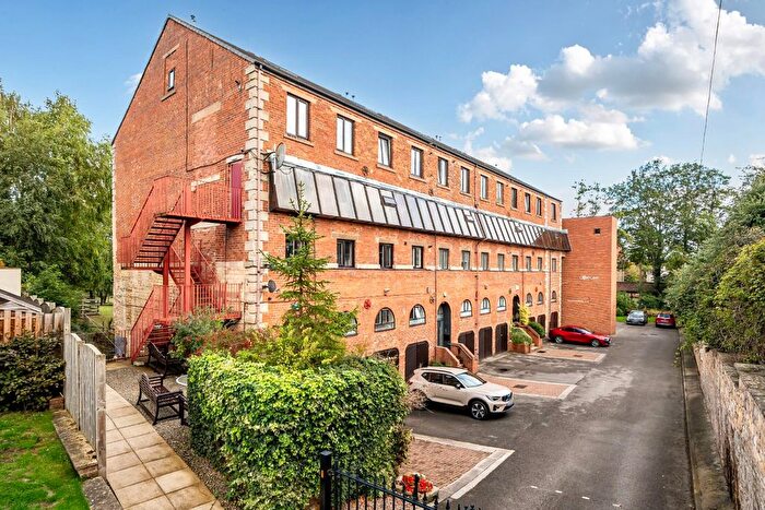 3 Bedroom Flat For Sale In New Mill Lane, Clifford, Wetherby, LS23