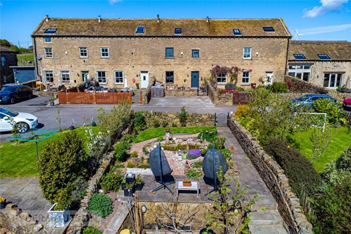 4 Bedroom Terraced House For Sale In Deer Hill End Road, Meltham, Holmfirth, West Yorkshire, HD9