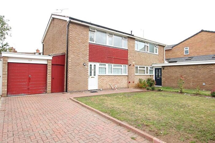 3 Bedroom Semi-Detached House To Rent In Ford End Road, Bedford, MK40