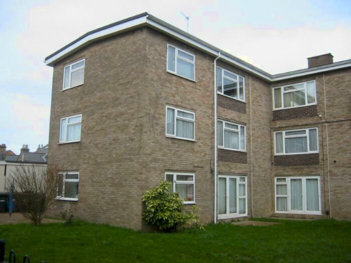 2 Bedroom Flat To Rent In Russell Court, Bedford Street, St Neots, Cambridgeshire, PE19