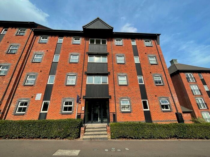 2 Bedroom Apartment To Rent In The Wharf, Leighton Buzzard, LU7