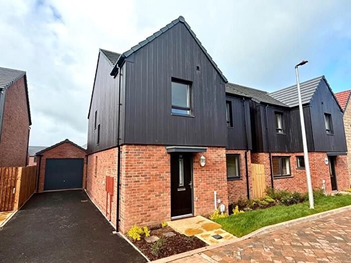 4 Bedroom Detached House To Rent In Doyle Road, Yate, Bristol, BS37