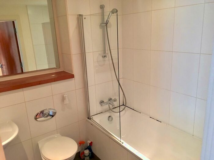 Apartment To Rent In Skyline St Peters Street City Centre, LS9