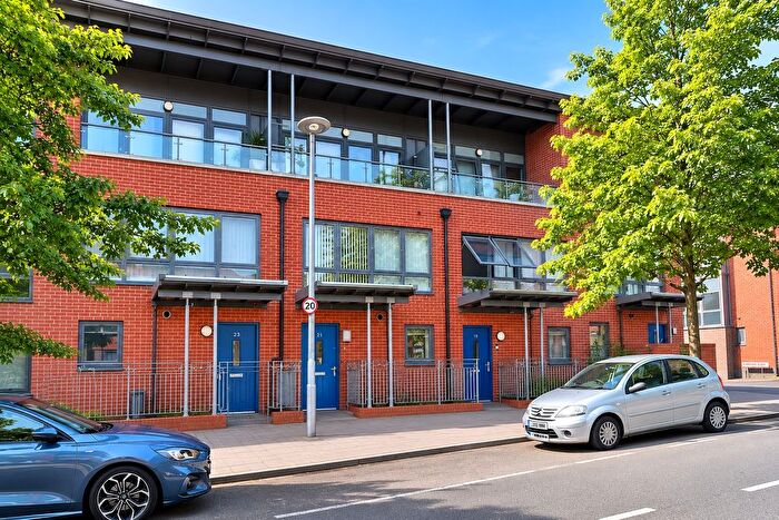 3 Bedroom Terraced House For Sale In Longleat Avenue, Birmingham, West Midlands, B15