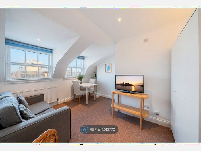 1 Bedroom Flat To Rent In Fulham Road, London, SW10
