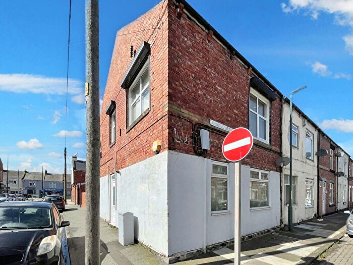 2 Bedroom Flat For Sale In Arnold Street, Boldon Colliery, Tyne And Wear, NE35