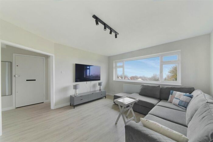 1 Bedroom Flat To Rent In Carshalton Road, Sutton, SM1