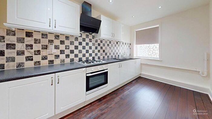 2 Bedroom Flat To Rent In Bridge Street, Otley, LS21