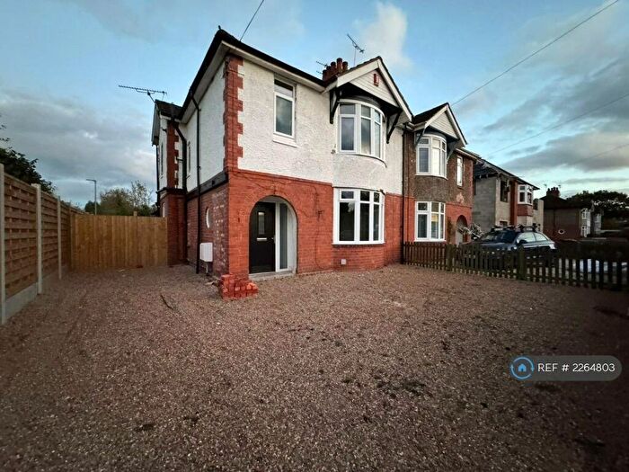 3 Bedroom Semi-Detached House To Rent In Buchan Grove, Crewe, CW2