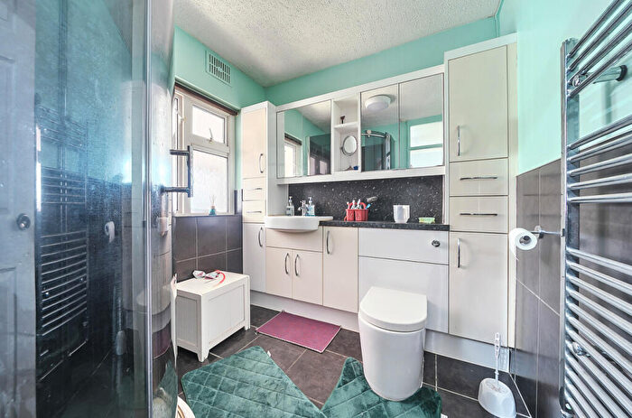 3 Bedroom Terraced House For Sale In Bursledon Road, Southampton, Hampshire, SO19