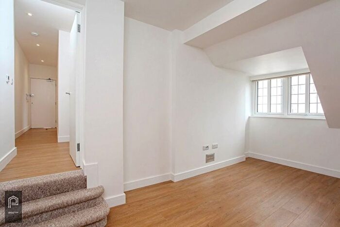 1 Bedroom Flat To Rent In Dyke Road, Hove, Tl., BN3