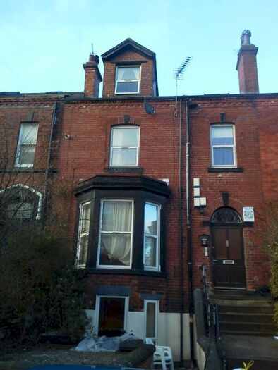 3 Bedroom Property To Rent In Regent Park Terrace, Hyde Park, Leeds, LS6