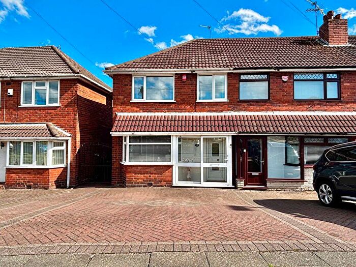 2 Bedroom End Of Terrace House For Sale In Beeches Road, Great Barr, Birmingham, B42