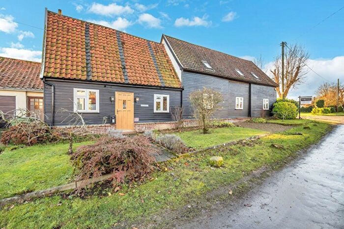6 Bedroom Barn Conversion For Sale In North Lopham, IP22