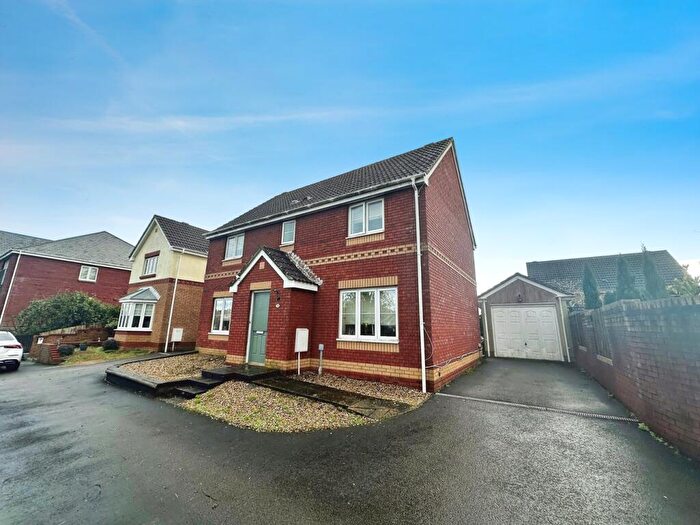 4 Bedroom Detached House For Sale In Wild Field, Bridgend, CF31