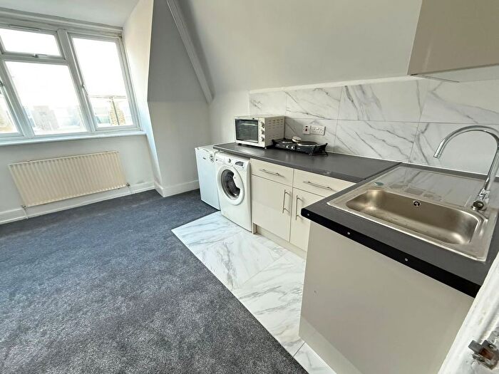 1 Bedroom Flat To Rent In Flat, West Green Road, London, N15