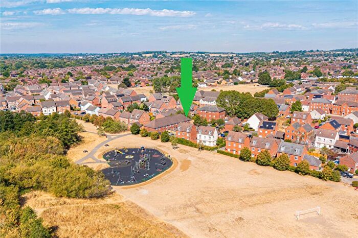 4 Bedroom Detached House For Sale In Rotary Way, Thatcham, Berkshire, RG19