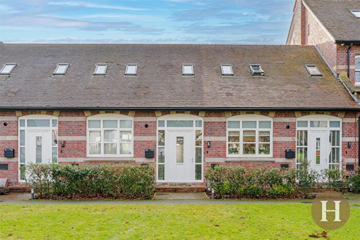 2 Bedroom Mews For Sale In Martineau Drive, Harborne, Birmingham, B32