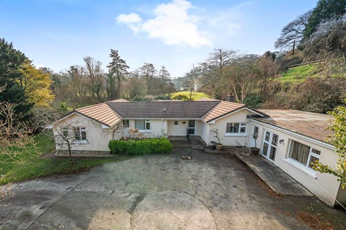 7 Bedroom Bungalow For Sale In Berrynarbor, EX34