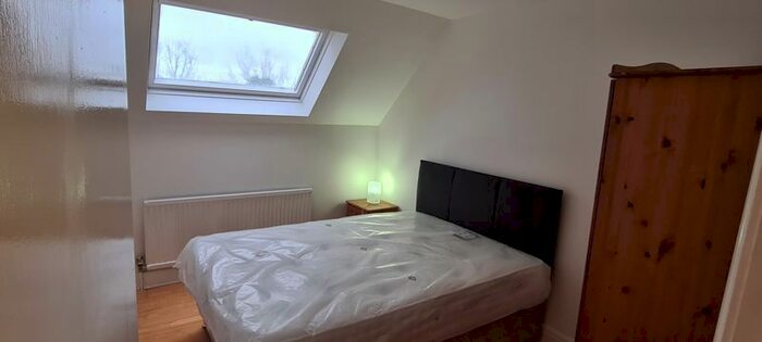 1 Bedroom Flat To Rent In Farrans Court, Northwick Avenue, Harrow, HA3