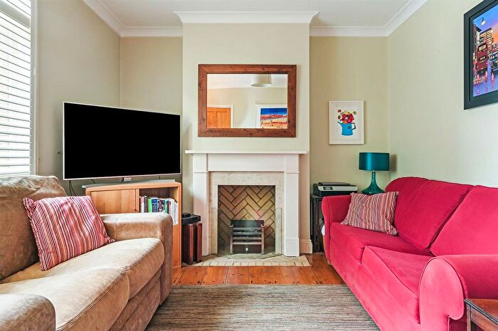 2 Bedroom Semi-detached House For Sale In Harestock Road, Winchester, SO22