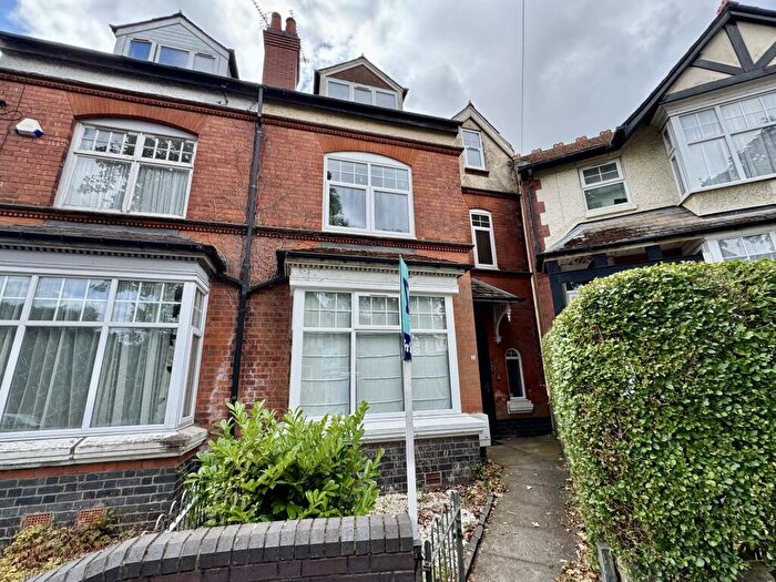4 Bedroom Semi-Detached House For Sale In Cadbury Road, Moseley, Birmingham, B13