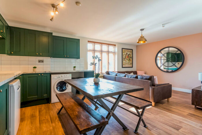 8 Bedroom Flat To Rent In St Hilds Lane, Durham, DH1