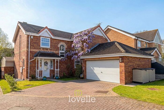 4 Bedroom Detached House For Sale In Cowslip Court, Healing, DN41
