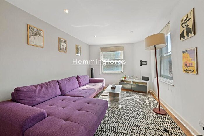 1 Bedroom Apartment For Sale In Wakeham Street, London, N1