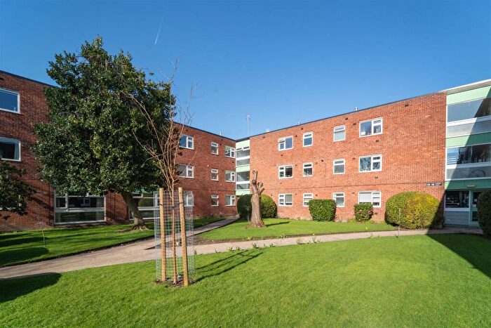 1 Bedroom Apartment For Sale In Aylesby Court, Wilbraham Road, Chorlton, M21