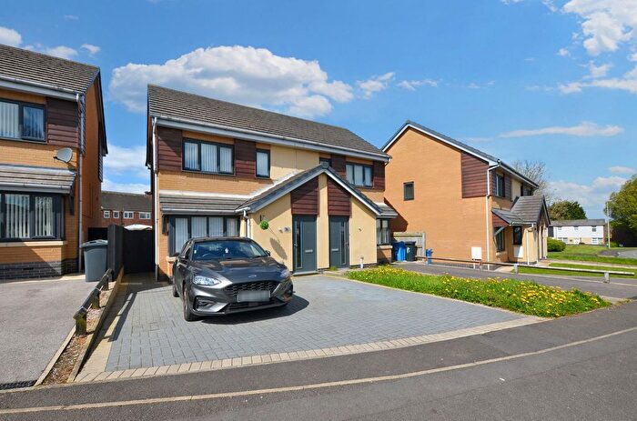 2 Bedroom Semi Detached House For Sale In Halton Brook Avenue, Runcorn, WA7