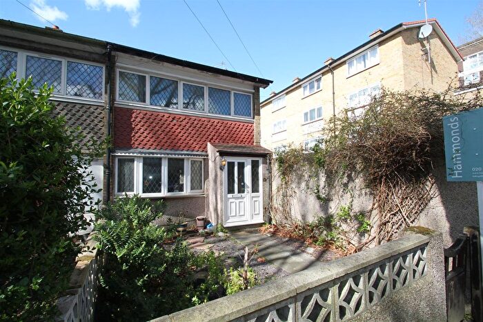 3 Bedroom End Of Terrace House To Rent In Alfred Street, London, E3