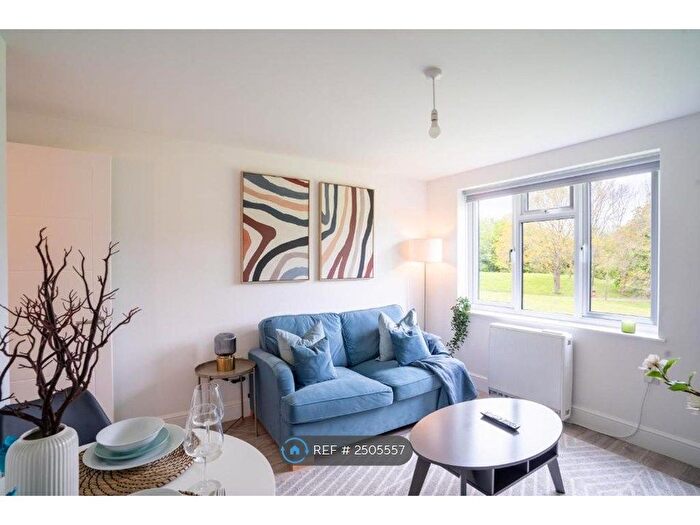 1 Bedroom Flat To Rent In Langland Road, Netherfield, Milton Keynes, MK6