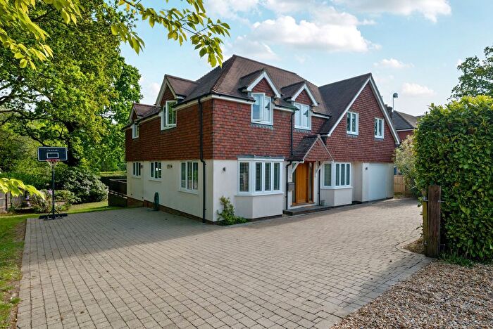 5 Bedroom Detached House For Sale In Old Kiln Close, Churt, Farnham, GU10
