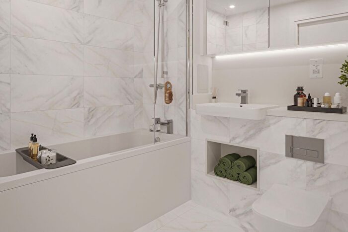 1 Bedroom Flat For Sale In "Berg Apartments" At Nestles Avenue, Hayes, UB3