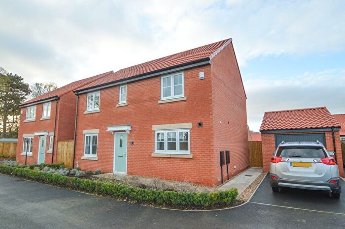 4 Bedroom Detached House For Sale In Spring Beck Avenue, Norton, Malton, YO17
