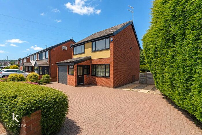 3 Bedroom Detached House To Rent In War Office Road, Rochdale, OL11