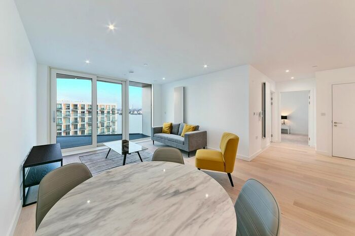 2 Bedroom Flat To Rent In Carrick House, Royal Wharf, London, E16