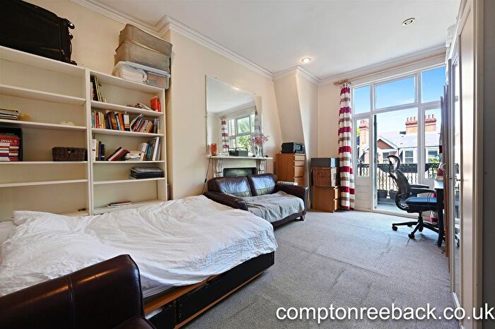 3 Bedroom Flat For Sale In Wymering Mansions, Maida Vale, W9