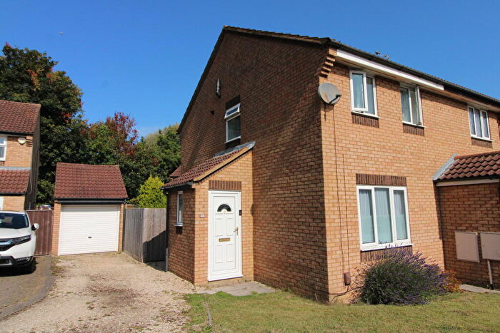 2 Bedroom Semi-Detached House For Sale In Boundary Close, Swindon, SN2
