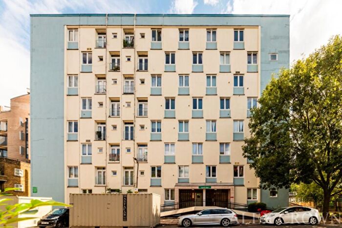 4 Bedroom Flat To Rent In Augustus Street, Euston, NW1